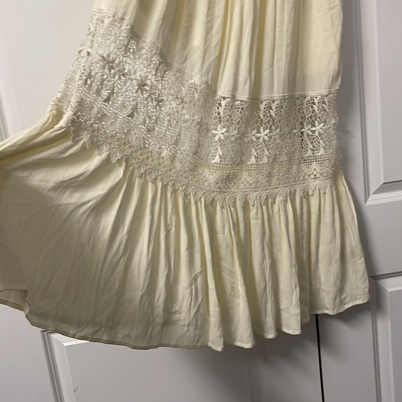 Pink Lily Off The Shoulder Cream Dress Lace Boho Maxi Summer Wedding - Picture 3 of 5